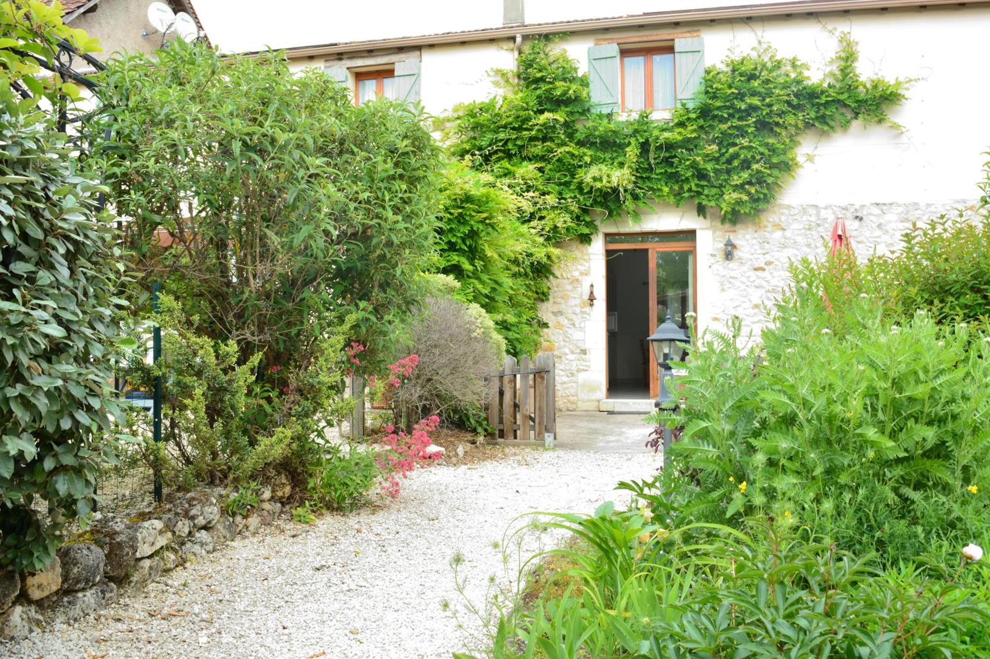 Gites Le Clos Du Verger Maurens  Екстериор снимка