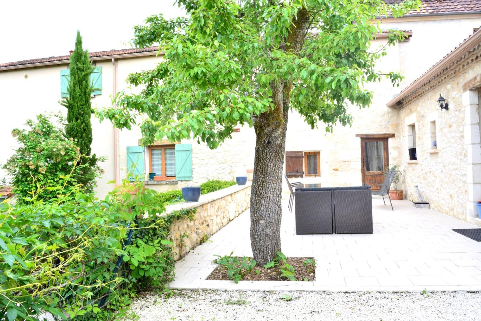 Gites Le Clos Du Verger Maurens  Екстериор снимка